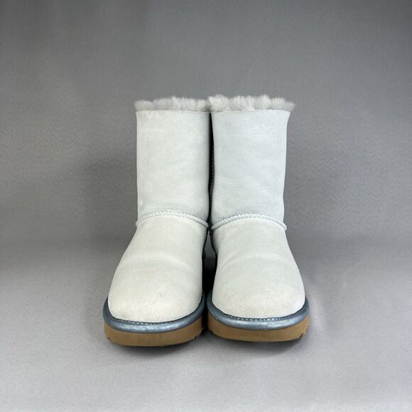 Womens UGG Boots Sz 6 Bailey Bow Metallic Blue Sky Suede Wool Coquette Rare - Picture 2 of 16
